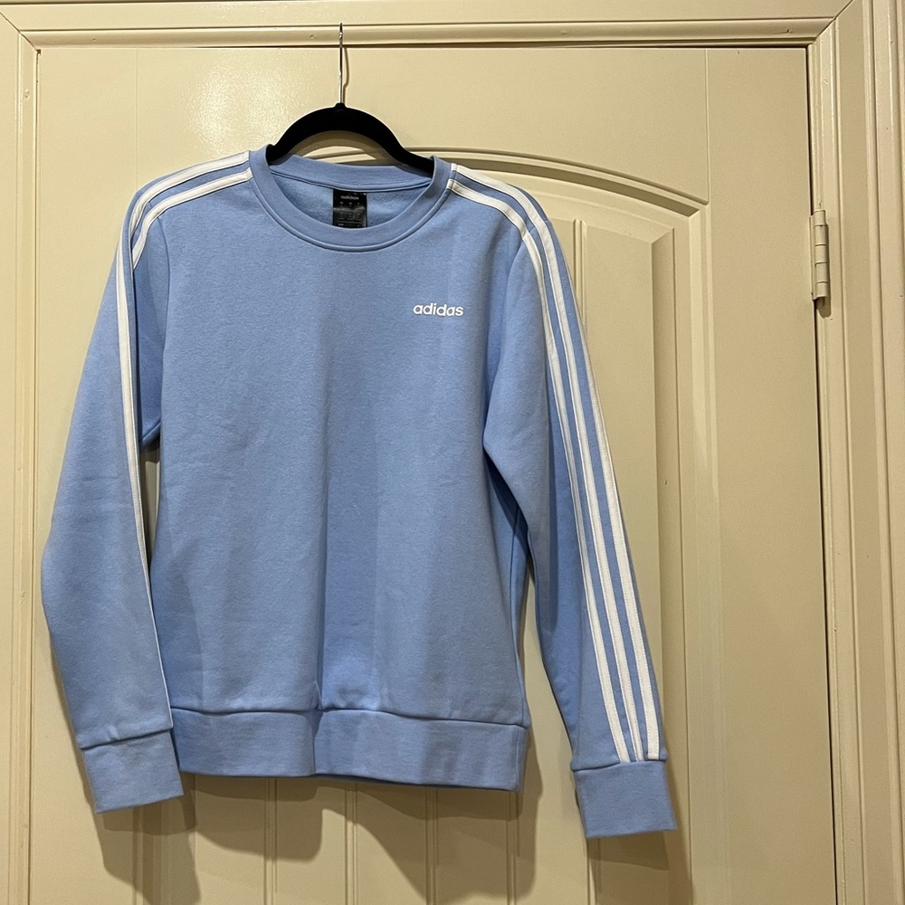 ❤️Ladies size Medium Adidas sweatshirt in purple blue color
